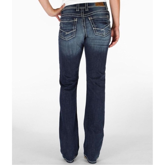 BKE Denim Dakota Jeans - Picture 2 of 11
